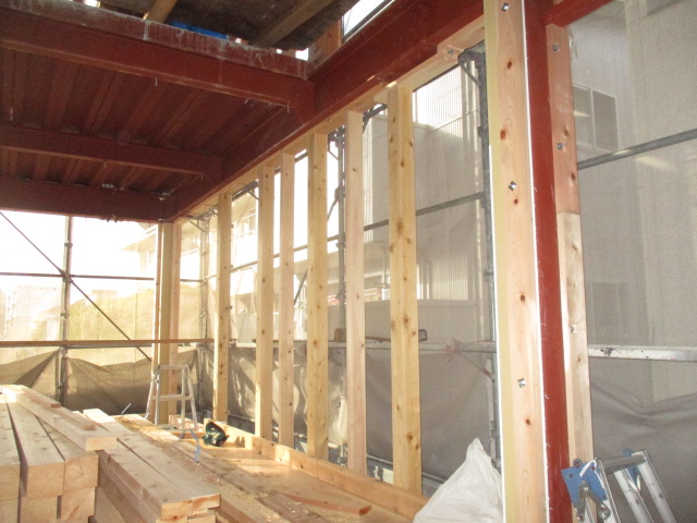 徳島　工務店　エムズ　自然素材　体に優しい　家作り　リフォーム　木造　新築　工事　柱　断熱　