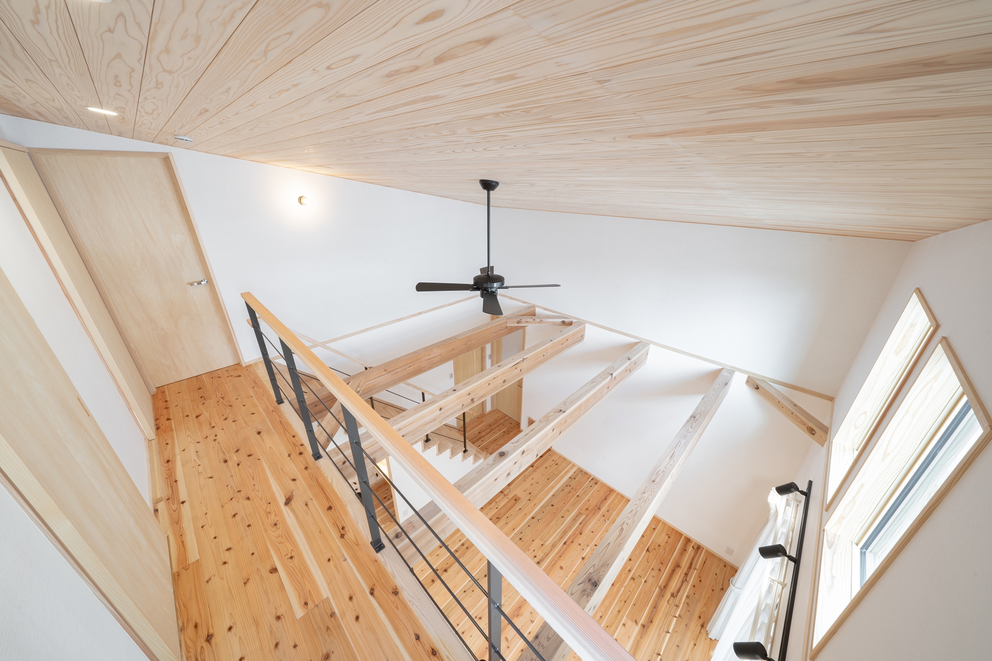 吹抜けの魅力　株式会社エムズ