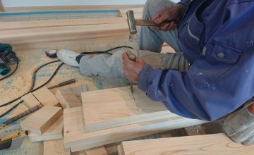 徳島　工務店　エムズ　自然素材　体に優しい　家作り　リフォーム　木造　新築　工事　家具工事　現場　コンクリート　コンクリート工事　基礎　基礎工事　断熱工事　断熱材　セルロース　デコス　現場監督　木材　大工　大工さん　棟梁　ダンプカー　仕上げ　掃除　綺麗　内装　内装工事　和紙　和紙クロス　畳　和風　和モダン　左官　左官工事　左官屋さん　板金工事　板金屋さん　お寺　清水寺　軽トラ　漆喰　左官仕上げ　鉄筋　型枠組　墨出し　ポンプ打ち　熱い　設計　設計仕　子供に優しい家作り　子供　ママ　ママ目線　家事　家事動線　アイデア　水切り　パパ　パパの隠れ家　隠れ家　趣味　趣味部屋　外構　外構工事　駐車場　珪藻土　シロアリ工事　エアコン　エアコン工事　タイル　洗面　洗面室　洗濯　パントリー　玄関　ユニットバス　TOTO　タカラ　パナソニック　インテリアファン　循環　換気　同時給排　カウンター　机　銘木　銘木机　サンダー磨き　オスモ　リボス　足場　仮設　塗装工事　養生　衛生器具　ウォシュレット　呼吸する家　ソファ　ベッド　収納　配線　配線工事　鏝　鉋　ノコギリ　金槌　上棟式　地鎮祭　上棟　手伝い　美装　タイル　タイル工事　納まり　打合せ　色見本　サイディング　デラクリート　樋　ジョリパッド　コーキング　軒天　ケイカル　子育て　豪華　落ち着く　奥ゆかしさ お引き渡し　引っ越し　くつろぐ　漏水工事　漏水　施工　業者　こだわり　トイレ　手洗い器　コンセント 桧　杉　メープル　無垢フローリング　蜜蝋　結露　結露しない　カーテン　カーテン工事　自宅　コテージ　ガレージ　カーポート　テラス　床鳴り　梁　化粧梁　足場　差し金　土間コンクリート工事　玄関ドア　断熱玄関　玄関　勝手口　リノベーション　内窓　インプラス　シロアリ工事　上棟　断熱性能　気密　ウッドデッキ　セランガンバツ　掘方　砕石敷き均し　気密点検口　床下点検口　天井点検口　コンセント　スイッチ　足元灯　階段　手摺　手摺取付　コーキング　コートライン　銘木テーブル　ホッとする　お餅投げ　紅白幕　お祝い　モルタル塗り　セメント仕上げ　解体工事　復旧工事　庇造作　窓枠造作　建具枠造作　気抜き取付　予算管理　品質管理　工程管理　工程表　コロナ　コロナ対策　コロナ渦　フェンス　　